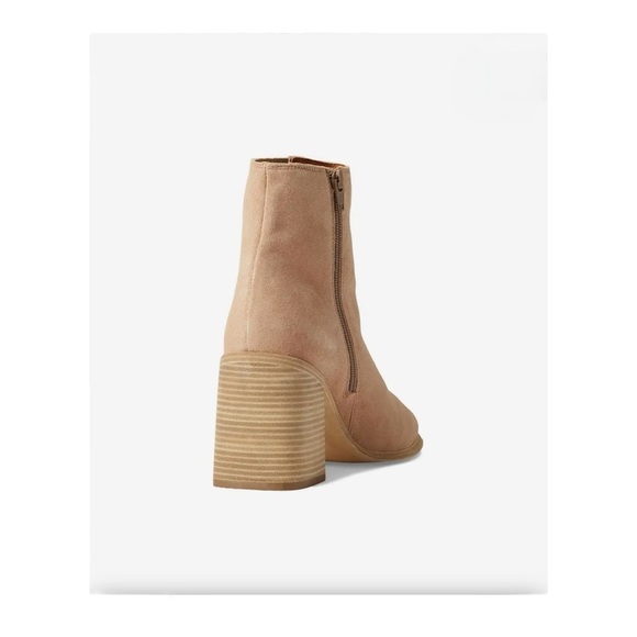 Andre Assous Naia Boot in Beige Suede NWT - Picture 3 of 11